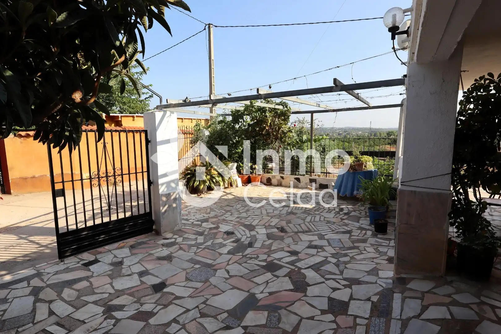 Terrassa de Casa o xalet en venda en Torrent amb Aire condicionat, Calefacció i Jardí privat