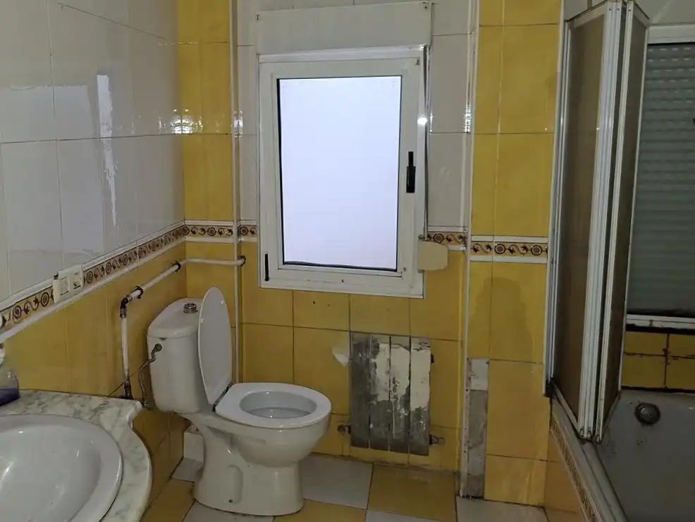 Badezimmer von Wohnung zum Verkauf in Gijón  mit Terrasse