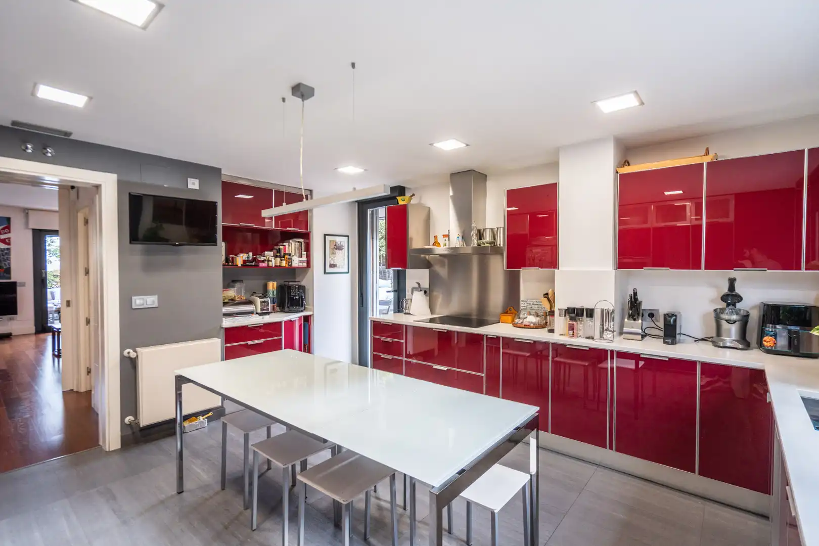 Cocina de Casa adosada en venta en Las Rozas de Madrid con Aire acondicionado, Calefacción y Jardín privado