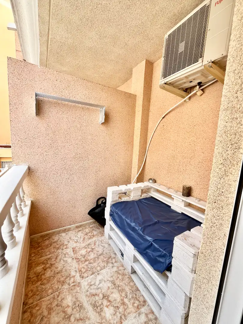 Terrasse von Wohnung zum Verkauf in Torrevieja mit Klimaanlage, Heizung und Terrasse