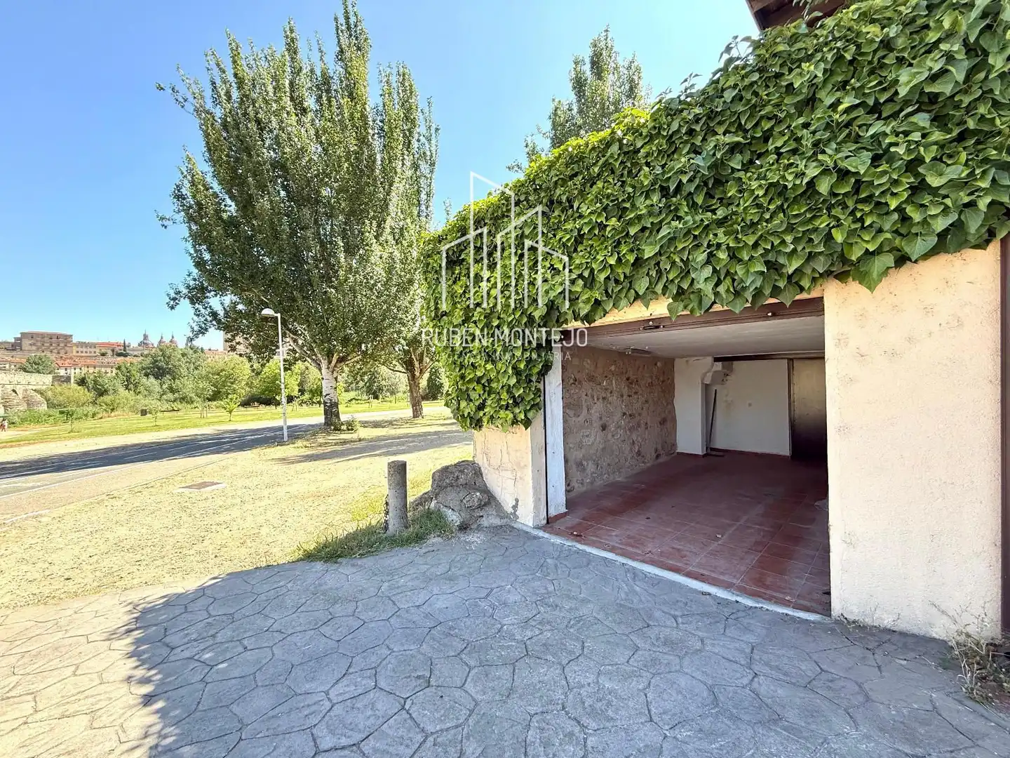 Garten von Einfamilien-Reihenhaus zur Miete in Salamanca mit Heizung, Terrasse und Abstellraum