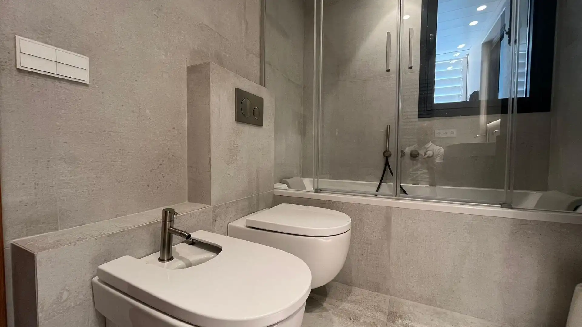 Piso con terraza en venta en Calle Baró de Pinopar 14, imagen 25