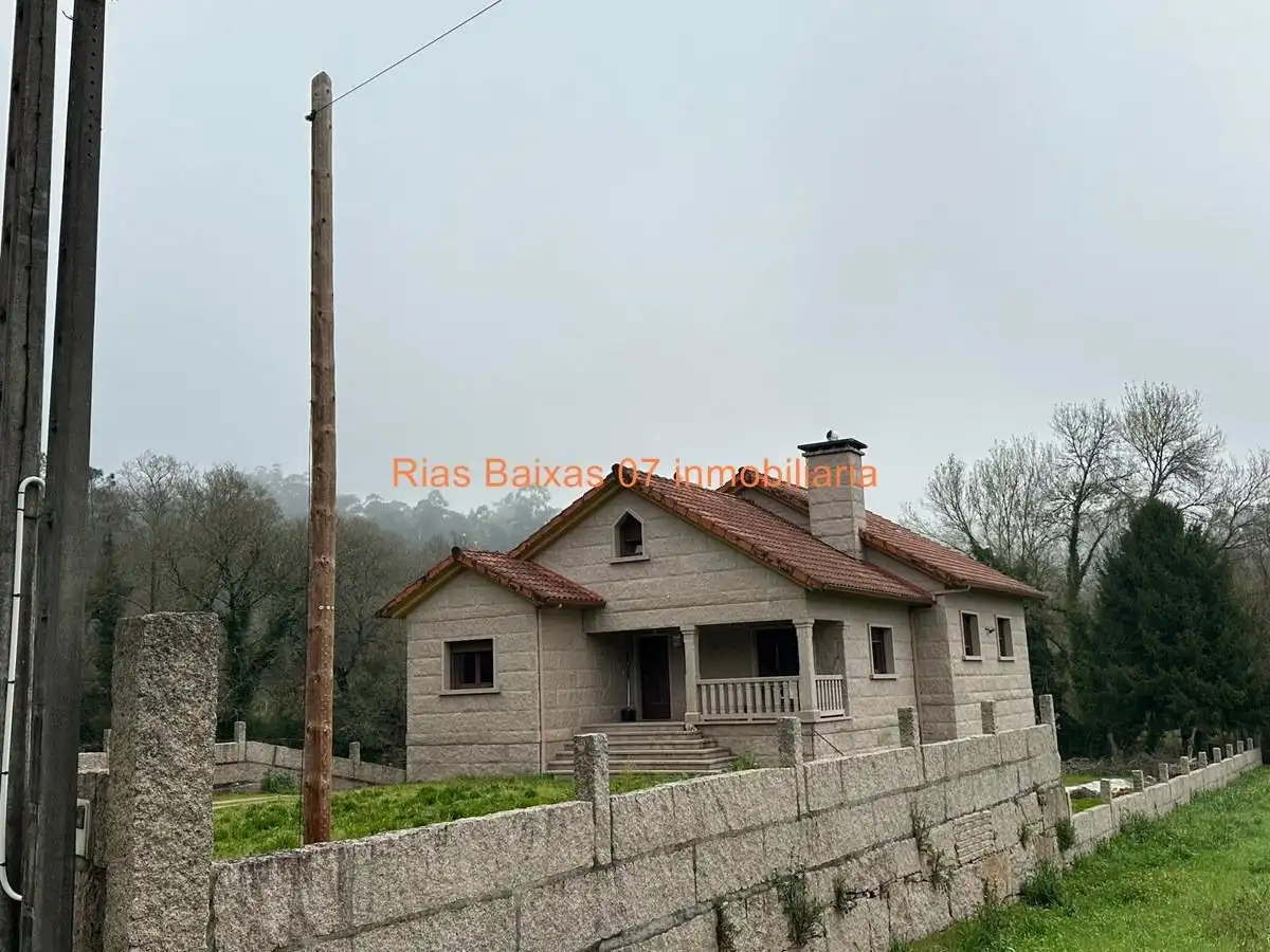Casa o xalet en venda a Ponteareas