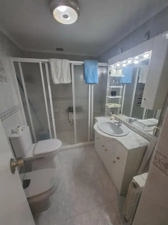 Baño de Piso en venta en Vitoria - Gasteiz con Calefacción, Parquet y Trastero