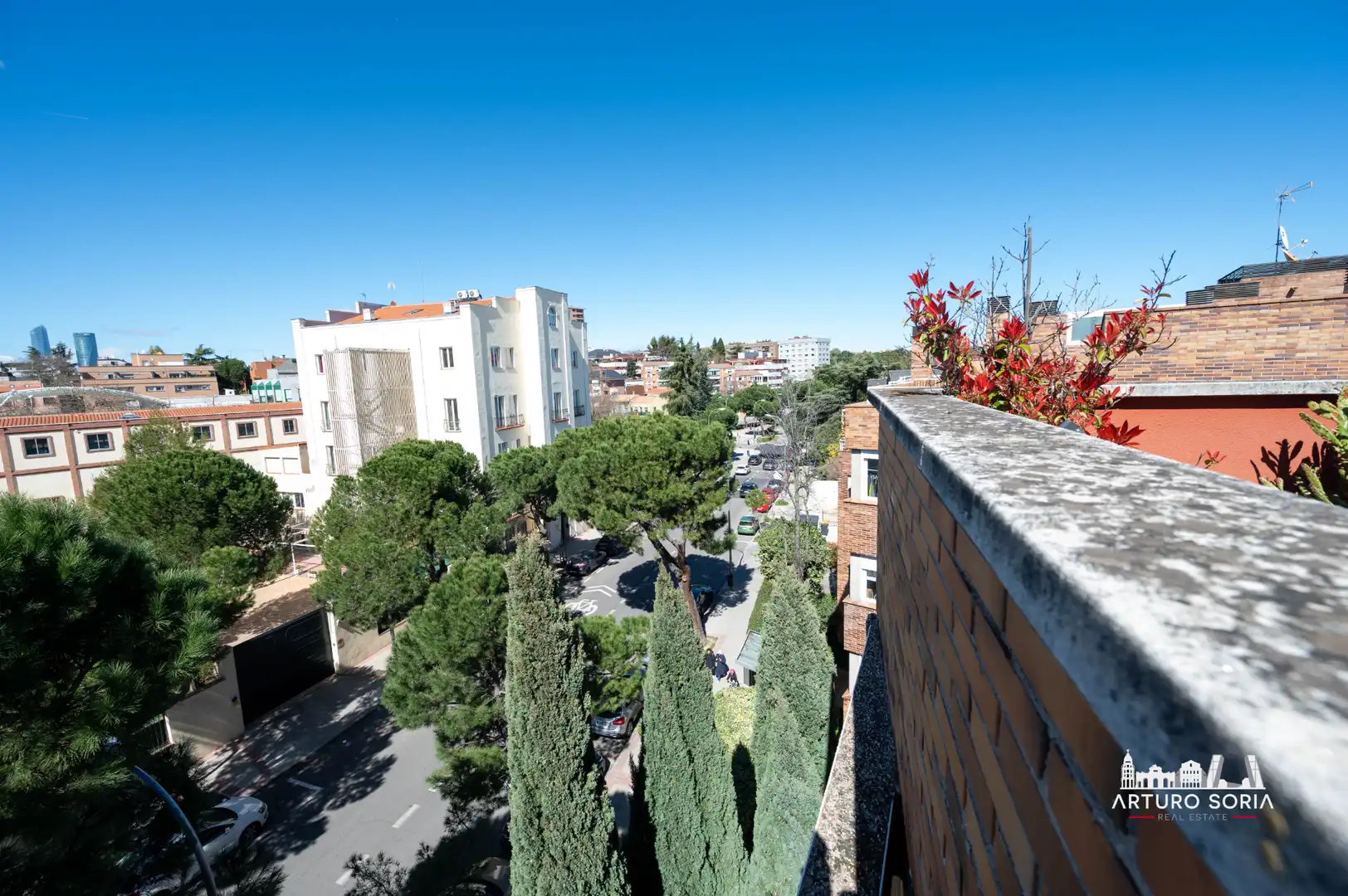 Vista exterior de Ático en venta en Madrid con Aire acondicionado, Terraza y Trastero