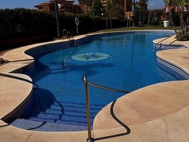 Apartament amb piscina en venda a Los Pacos