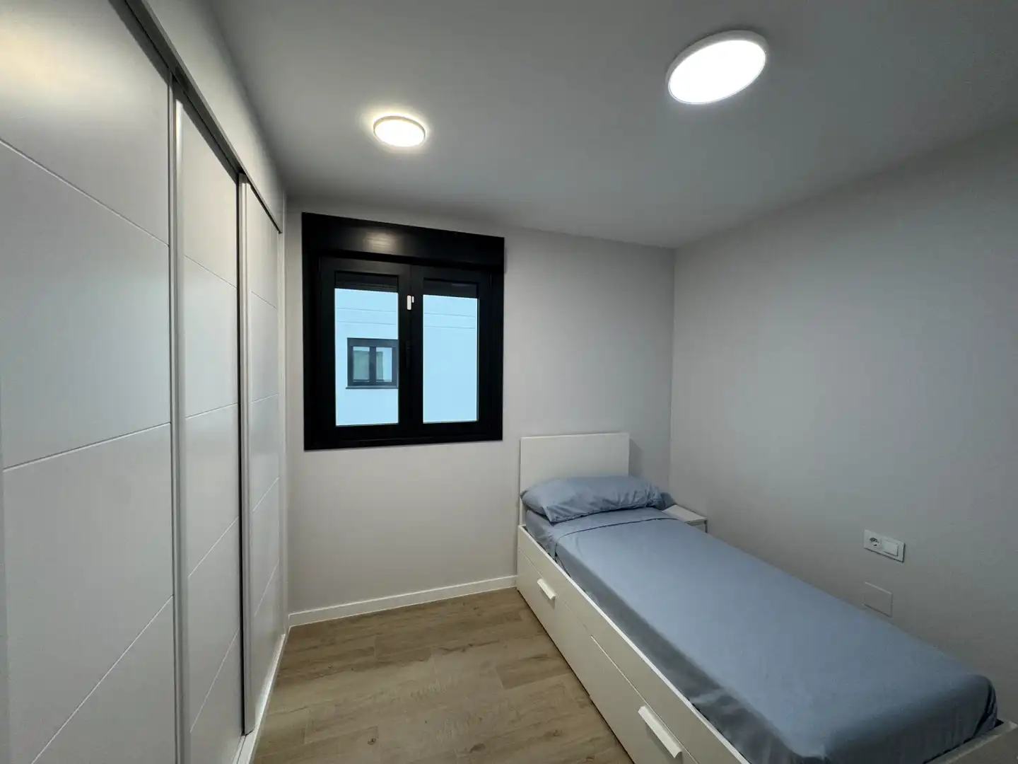 Schlafzimmer von Wohnung zur Miete in Málaga mit Klimaanlage, Terrasse und Abstellraum
