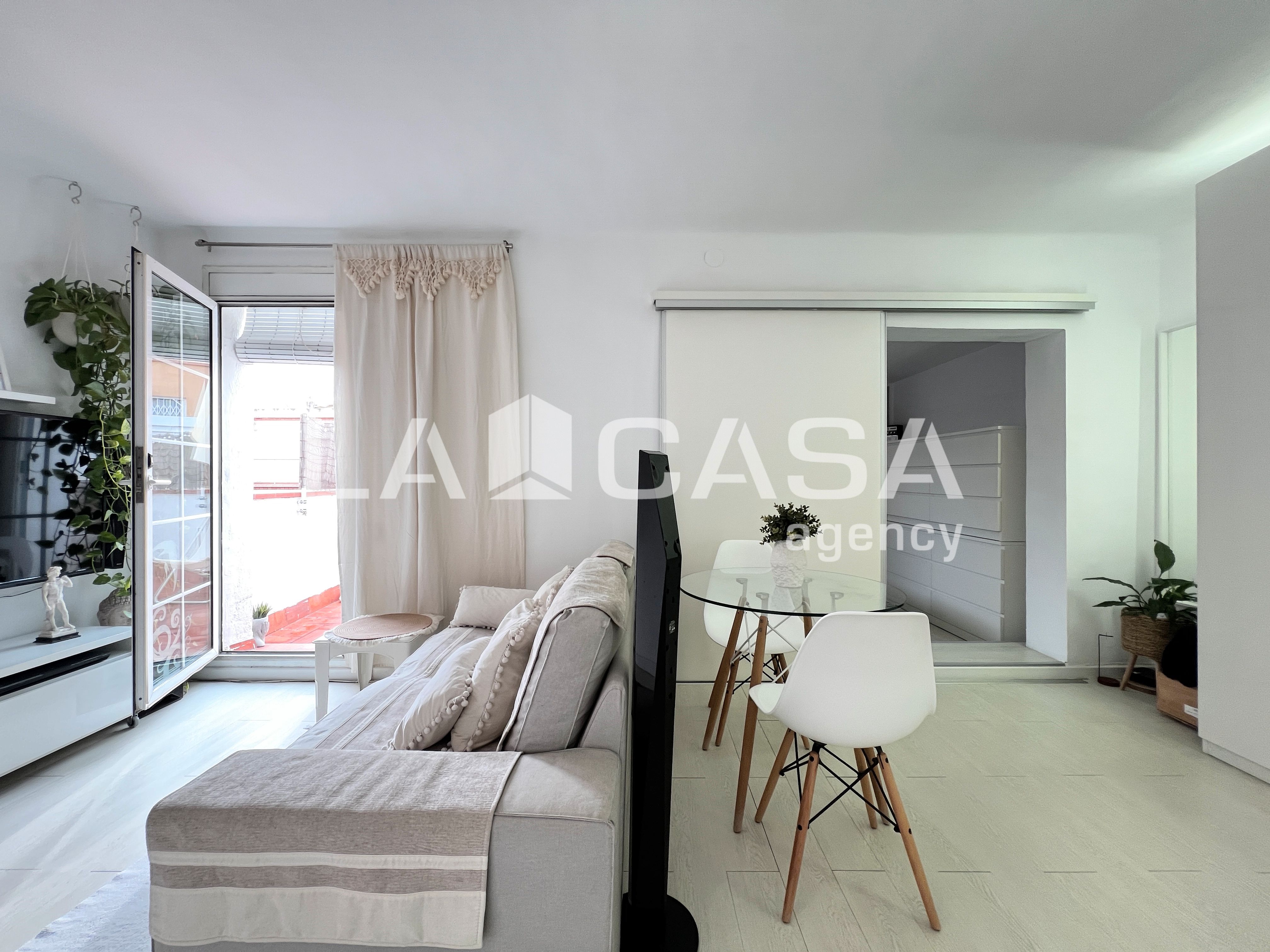 Sala d'estar de Àtic en venda en  Barcelona Capital amb Terrassa