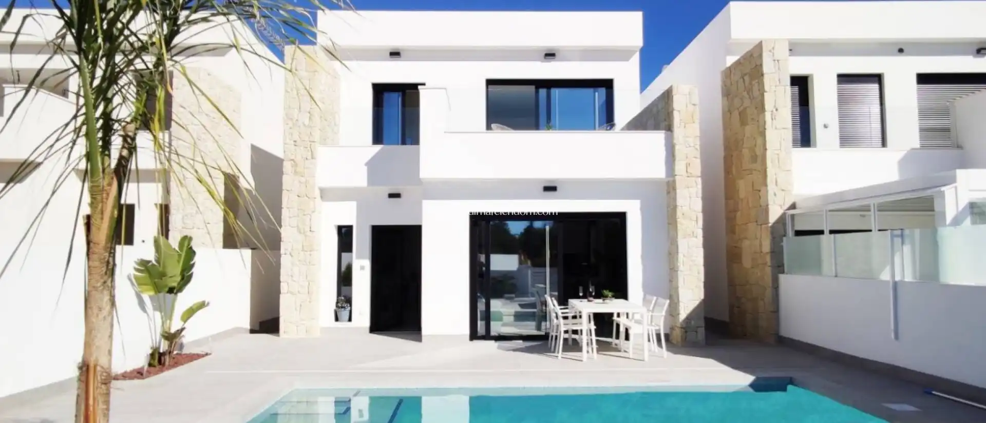 Vista exterior de Casa o xalet en venda en Elche / Elx amb Terrassa