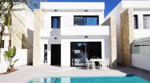 Foto 2 de Casa o xalet en venda a La Marina, Alicante