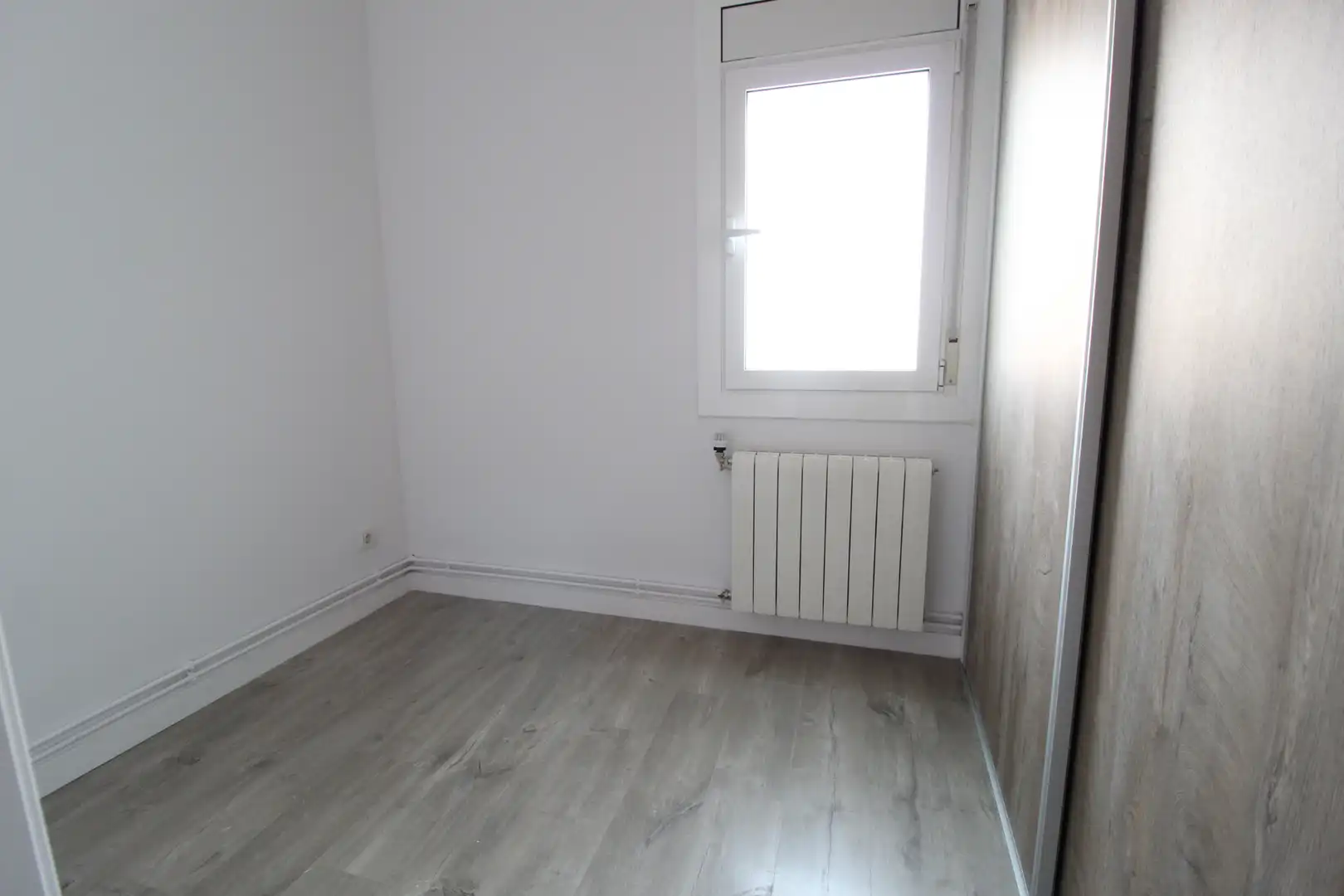 Dormitori de Àtic de lloguer en Barcelona amb Aire condicionat, Calefacció i Parquet