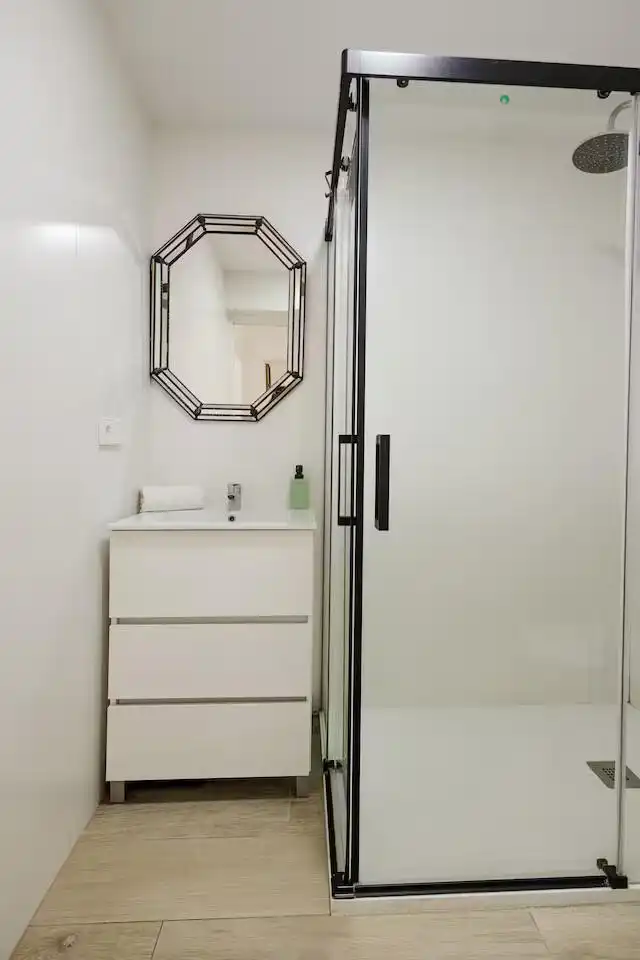 Badezimmer von Wohnung zur Miete in Centro