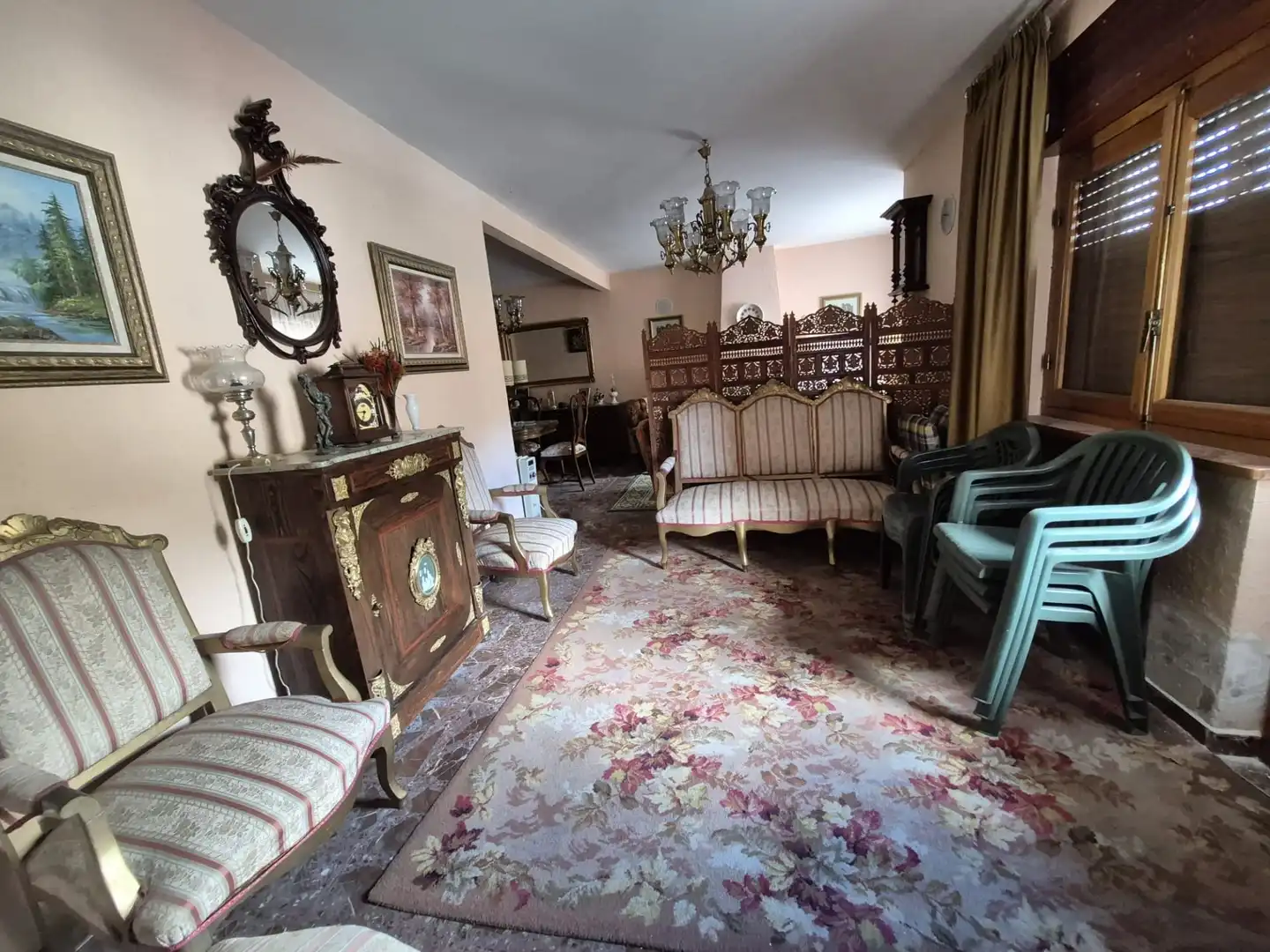 Sala de estar de Piso en venta en El Barraco  con Calefacción, Terraza y Amueblado