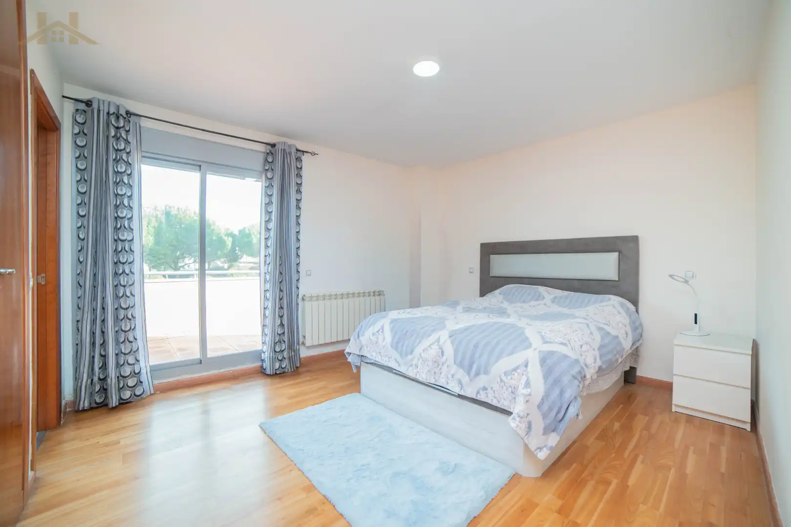 Habitación de Casa o chalet en venta en Arroyomolinos (Madrid) con Aire acondicionado, Calefacción y Jardín privado