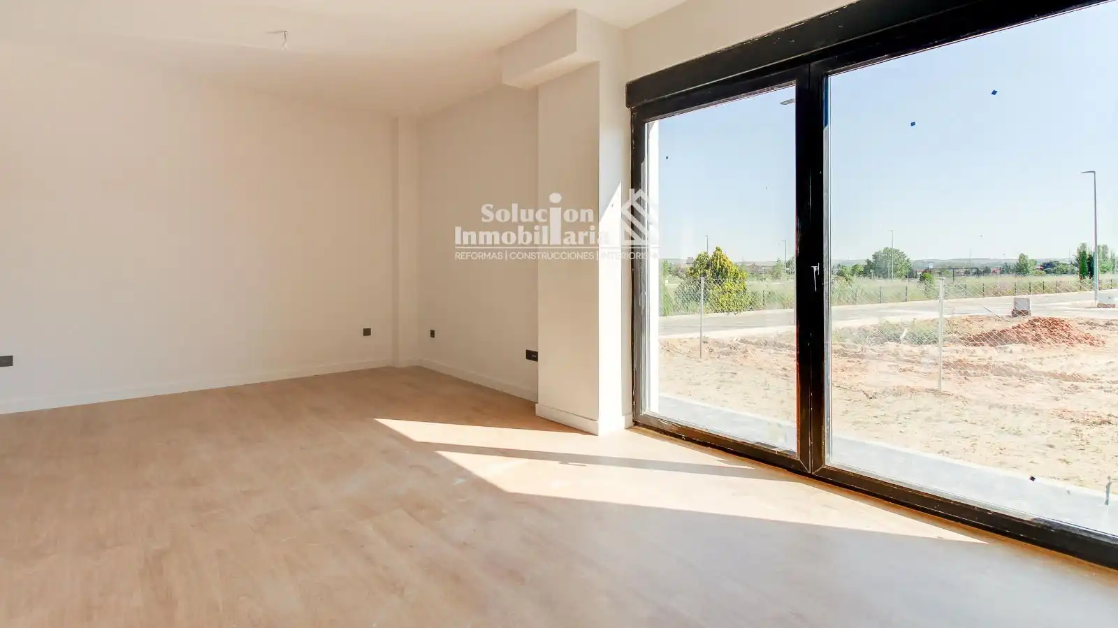 Bedroom of Detached homes for sale in Carbajosa de la Sagrada  with Heating, Terrace and Storage room