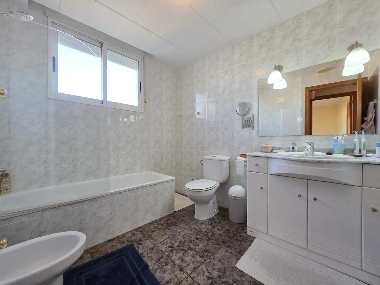 Baño de Ático en venta en La Ràpita con Aire acondicionado, Terraza y Amueblado