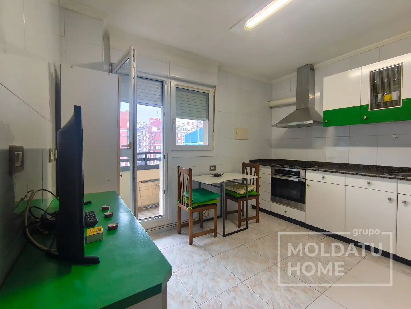 Kitchen of Flat for sale in Bilbao   with Heating, Terrace and Furnished