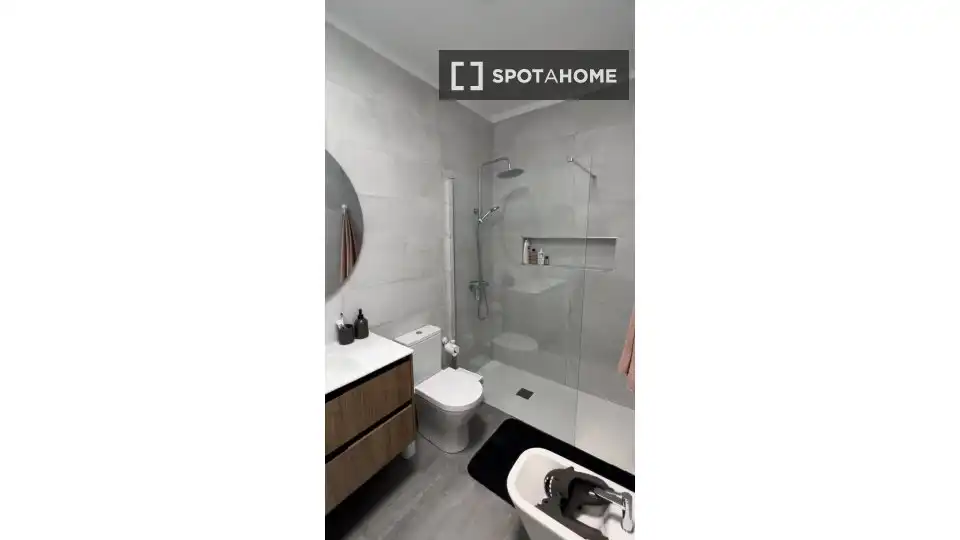 Bany de Apartament per a compartir en Los Realejos amb Aire condicionat, Terrassa i Moblat
