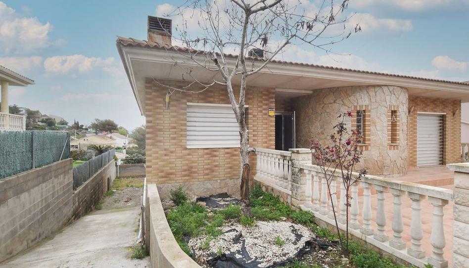 Foto 1 de Casa o xalet en venda a D&#39;alacant, Canyelles, Barcelona