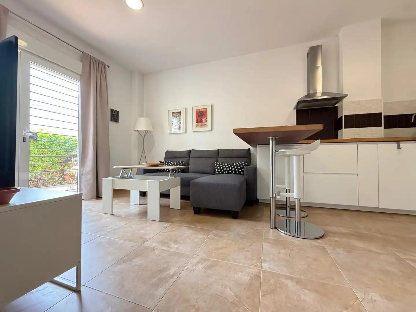 Sala d'estar de Apartament de lloguer en Mairena del Aljarafe amb Calefacció, Moblat i Rentadora