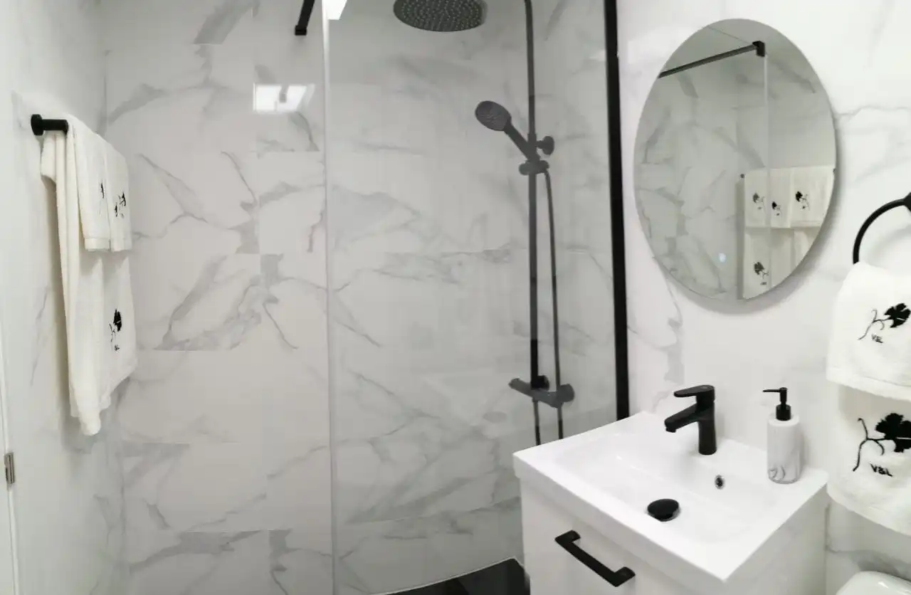 Baño de Dúplex en venta en Galapagar con Trastero, Amueblado y Horno