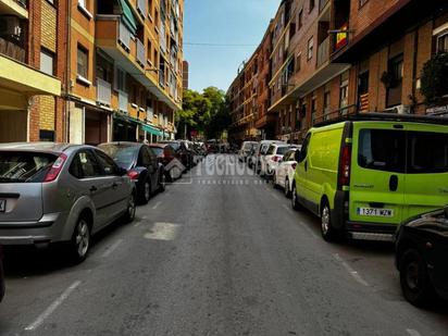 Vista exterior de Pis en venda en Sant Feliu de Llobregat amb Balcó