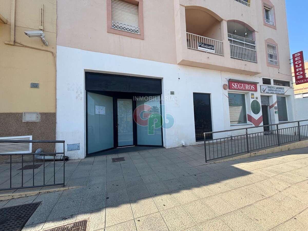 Premises for sale in Vícar