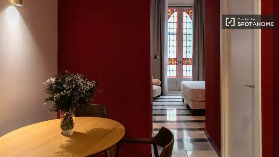 Flat with terrace to rent in Eixample, imagen 3