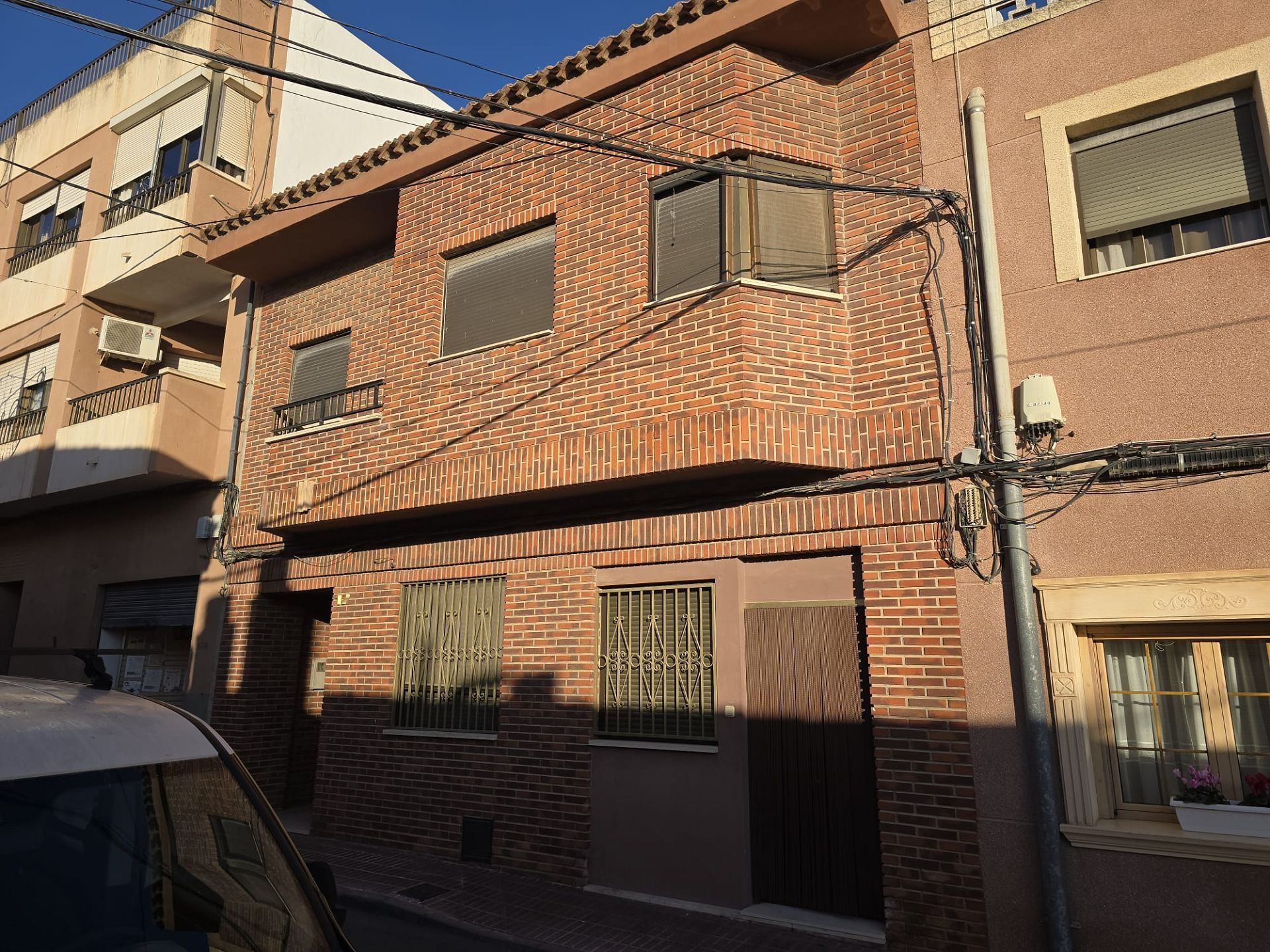 Vista exterior de Casa adosada en venta en Salinas con Trastero