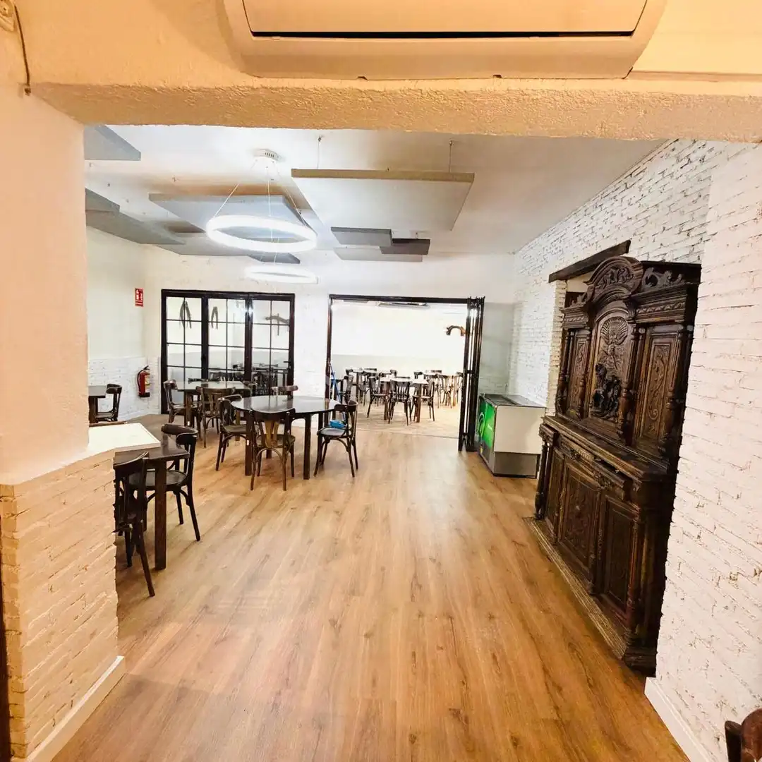 Commercial properties for sale in Villaconejos  with Air Conditioner