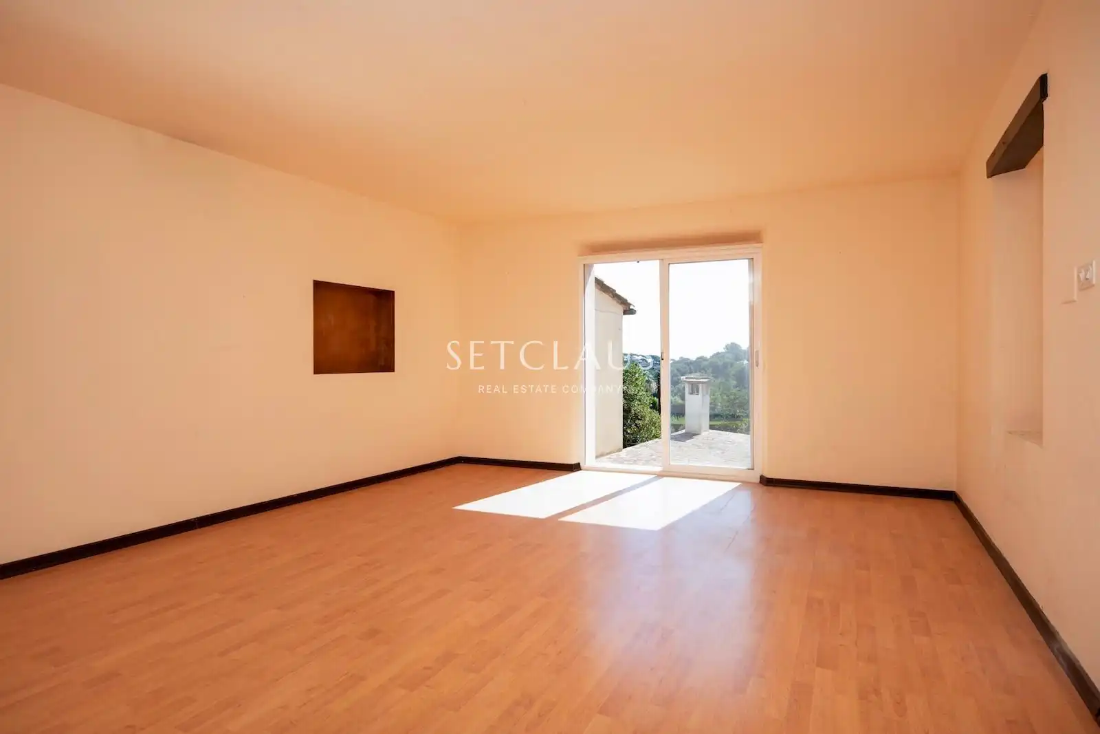 Sala d'estar de Edifici en venda en Begur