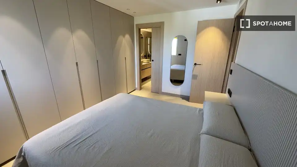 Schlafzimmer von Wohnungen zur untervermieten in Alicante / Alacant mit Klimaanlage, Terrasse und Möbliert