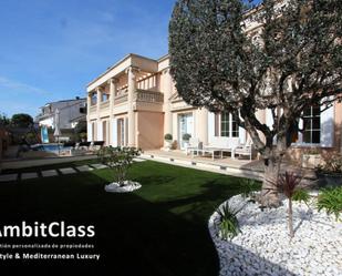 Exterior view of House or chalet for sale in Premià de Mar  with Air Conditioner, Terrace and Swimming Pool