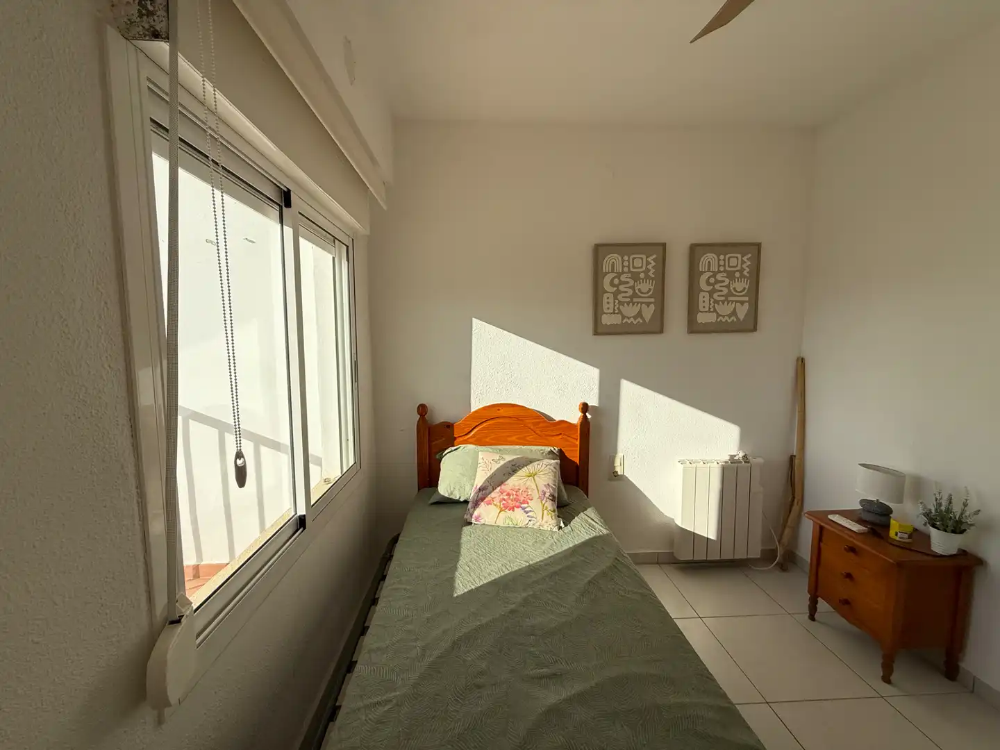 Dormitori de Apartament de lloguer en Dénia amb Calefacció, Terrassa i Traster