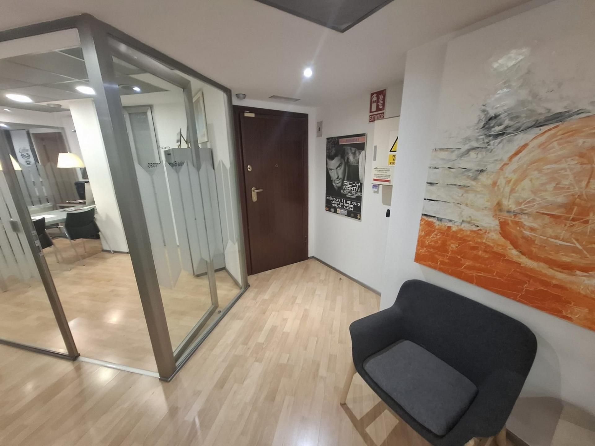 Pis en venda en  Valencia Capital amb Parquet, Balcó i Alarma