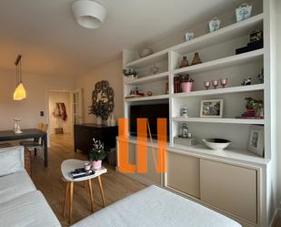 Sala d'estar de Pis en venda en A Coruña Capital  amb Calefacció, Parquet i Forn