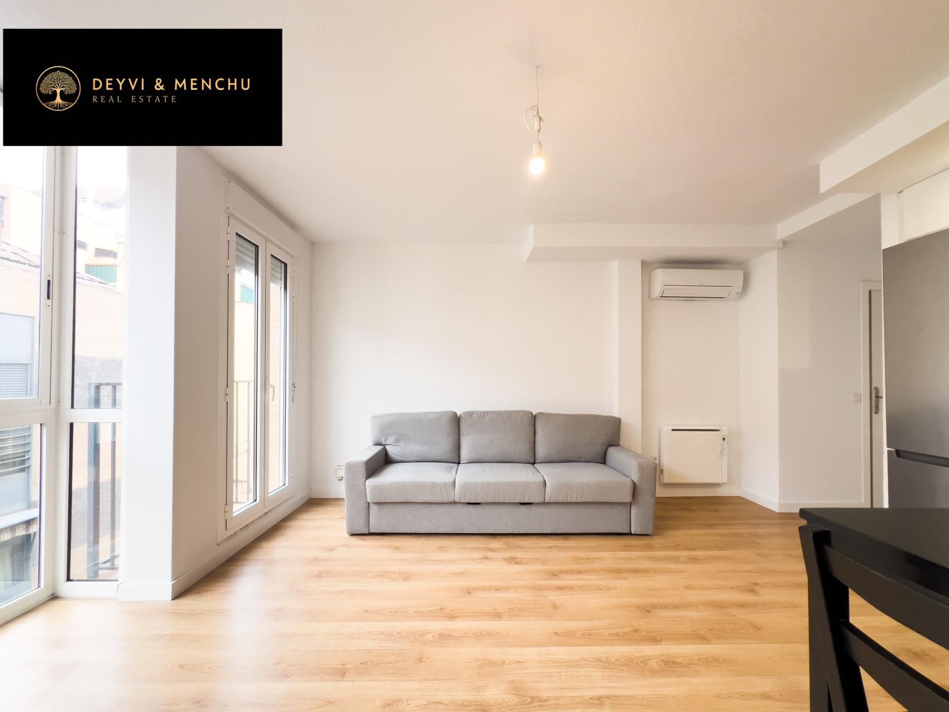 Sala d'estar de Pis de lloguer en  Madrid Capital