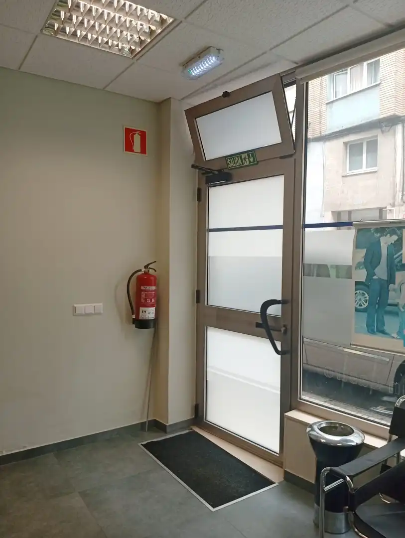 Local commercial à vendre à Calle Álvaro de Albornoz, imagen 4