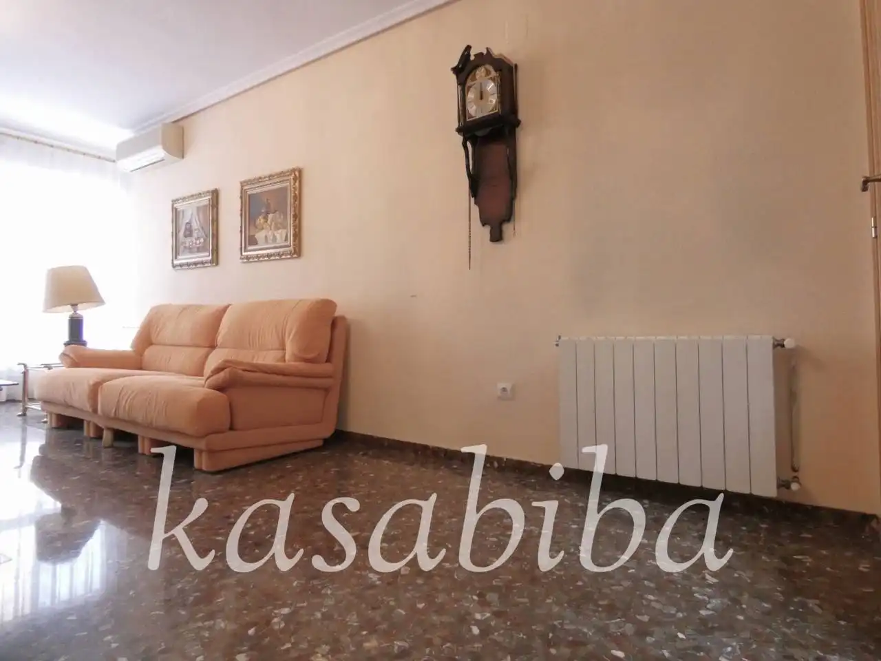 Piso en venta en Calle Ramón Muntaner, Avenida de la Paz