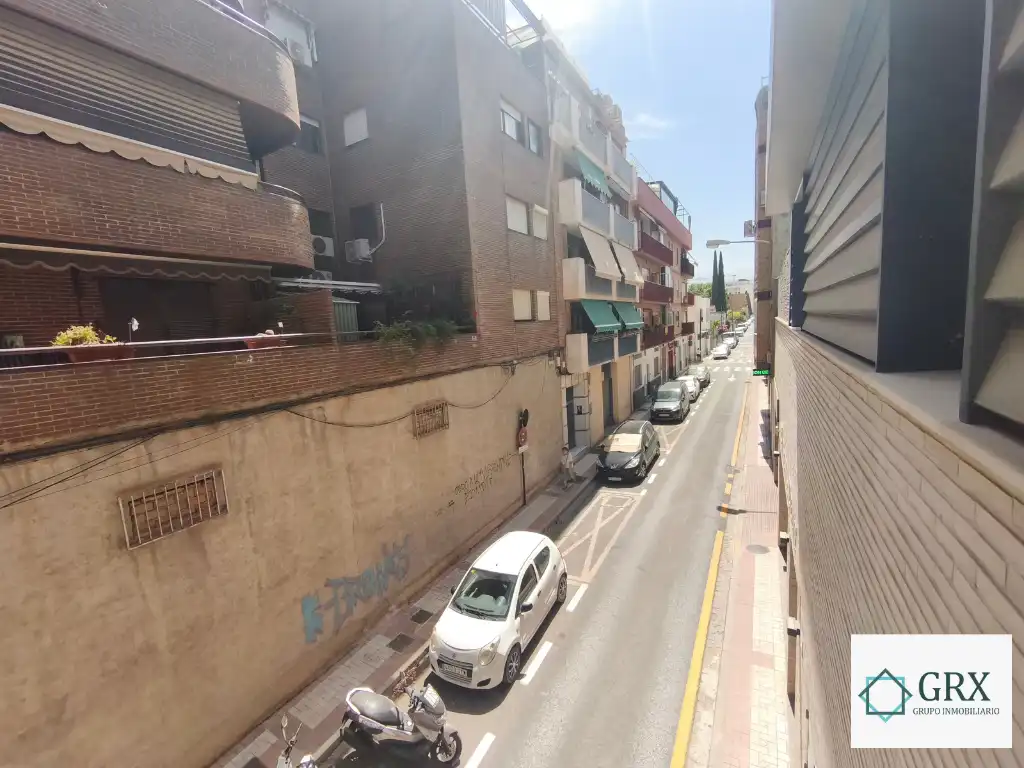 Exterior view of Flat for rent in Granada  with Air Conditioner, Heating and Storage room