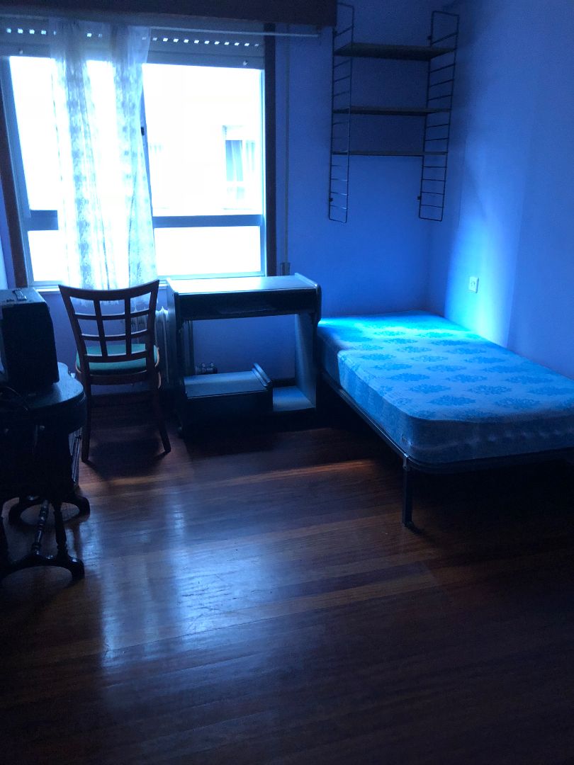 Bedroom of Flat to rent in Santiago de Compostela   with Furnished