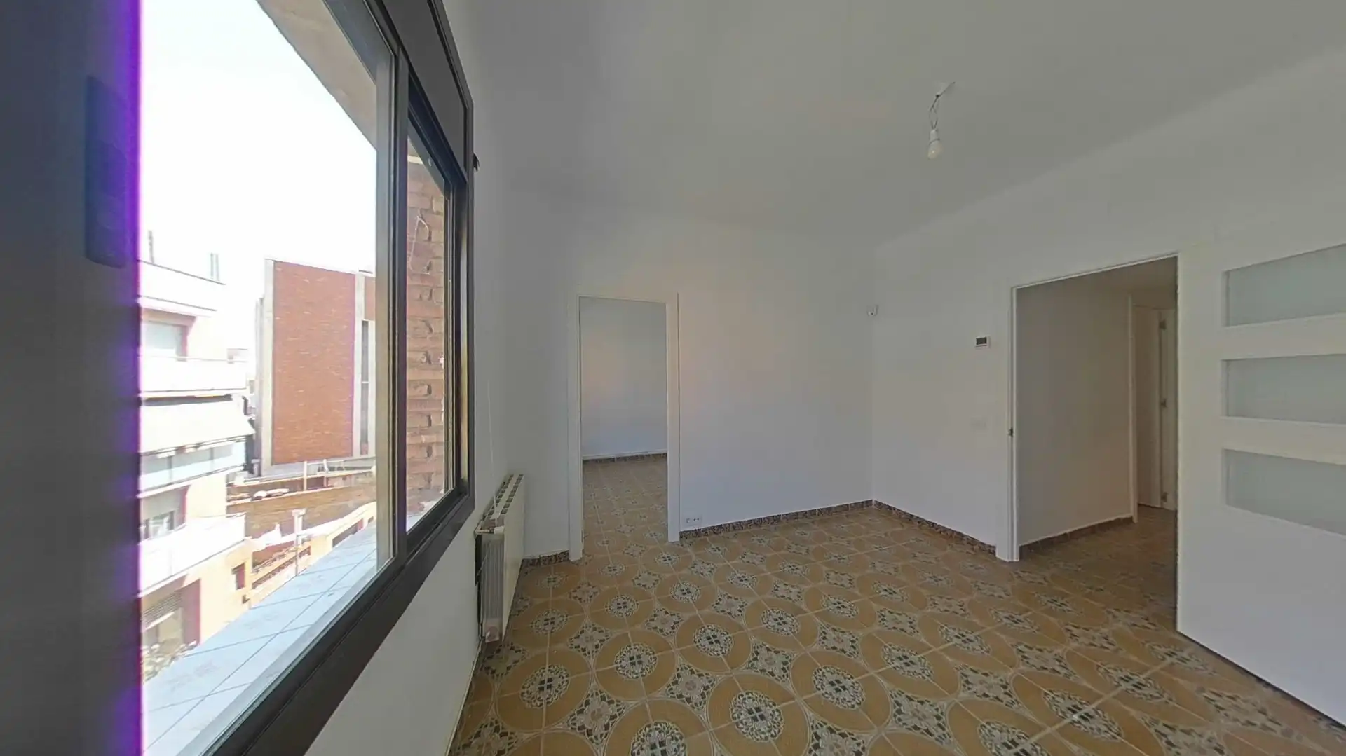 Piso en venta en C/ Canigó