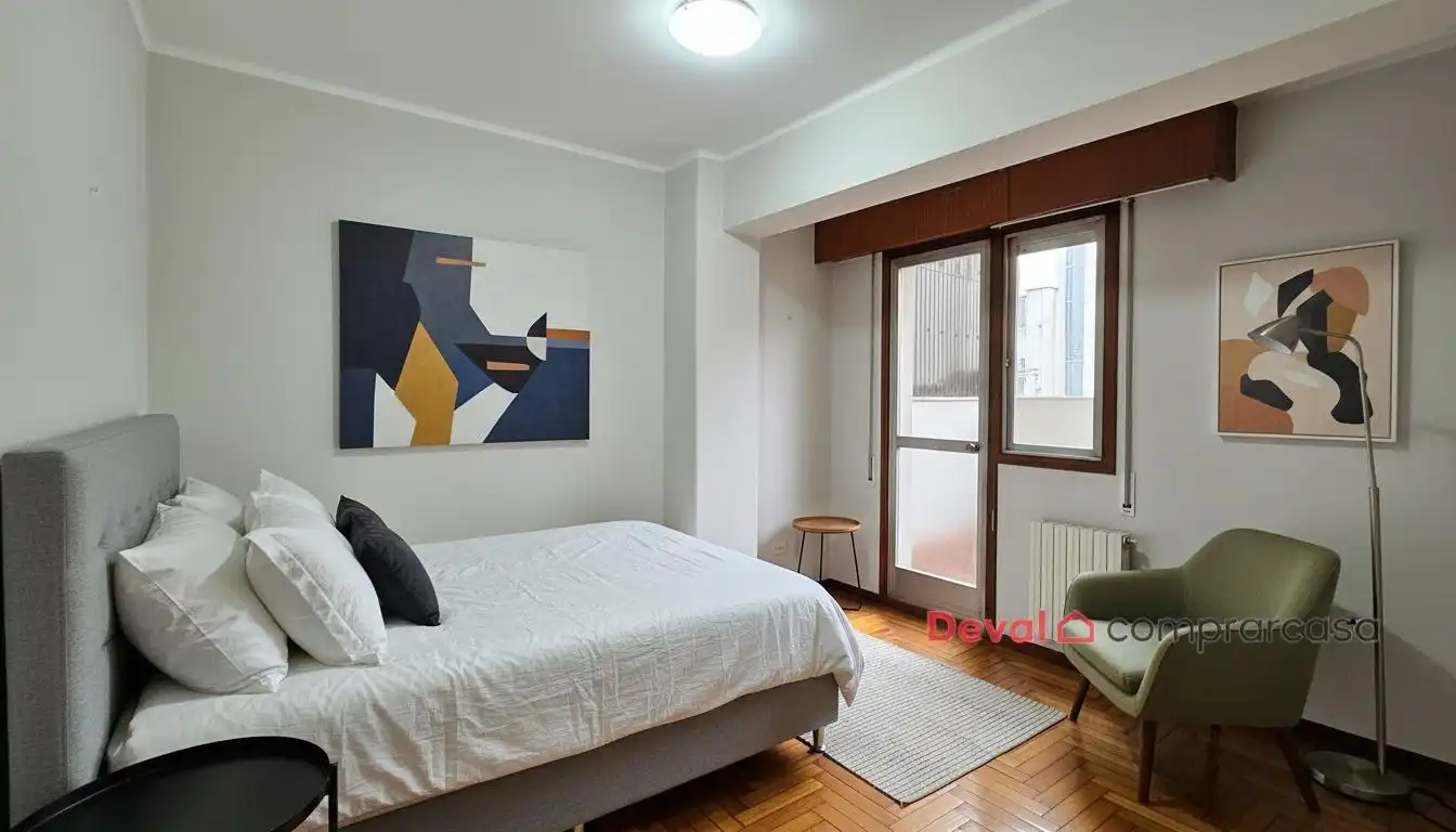 Habitación de Piso en venta en Vigo  con Calefacción, Parquet y Terraza