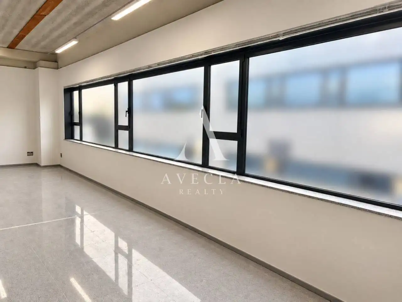 Nave industrial con ascensore in affitto a Calle Pintor Isidre Nonell 120, imagen 5