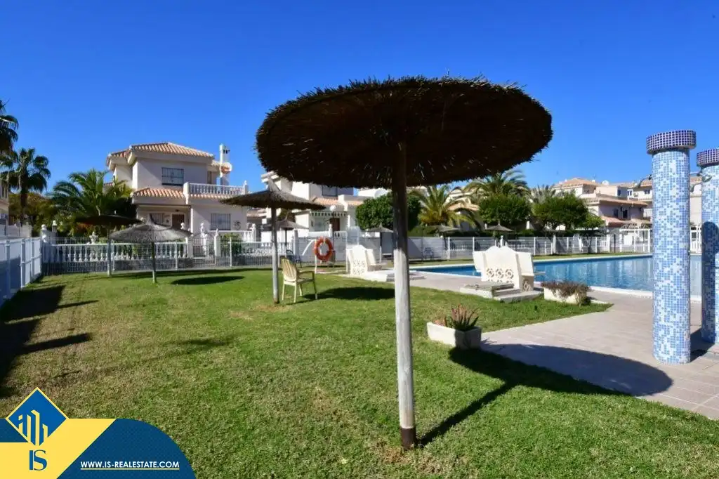 Piscina de Casa o chalet en venta en Orihuela con Terraza, Amueblado y Piscina comunitaria