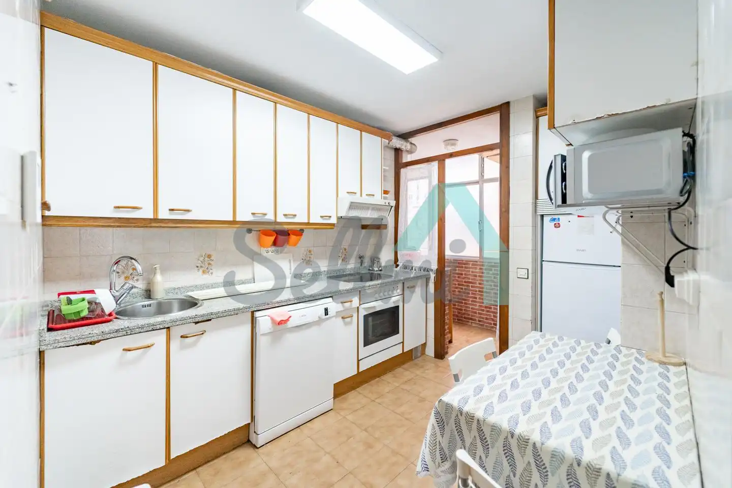 Kitchen of Flat for rent in Oviedo   with Heating, Parquet flooring and Terrace