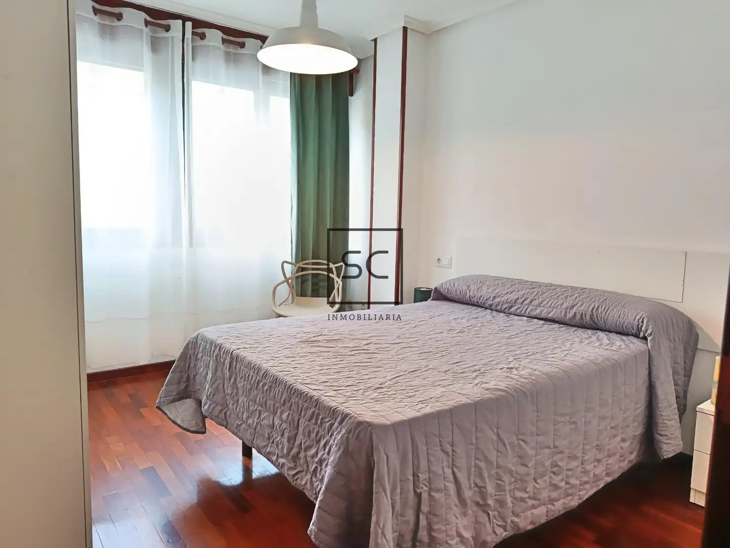 Dormitori de Apartament en venda en Ferrol amb Traster i Moblat