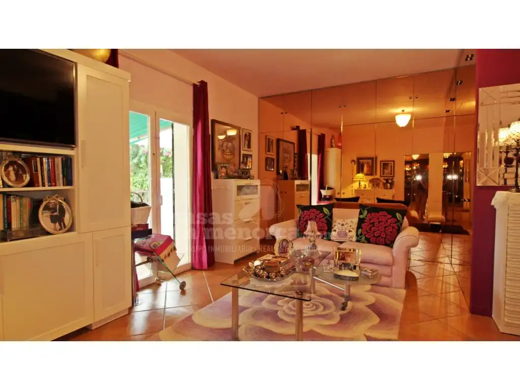 Sala d'estar de Casa o xalet en venda en Maó - Mahón amb Calefacció, Jardí privat i Terrassa