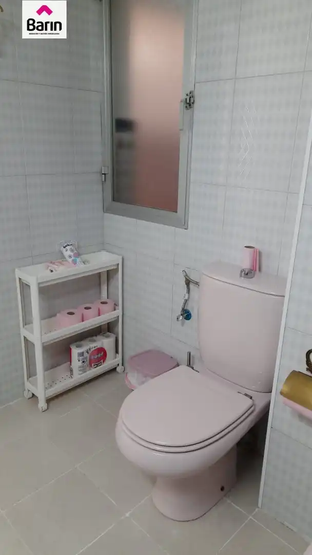 Badezimmer von Wohnung zum Verkauf in Córdoba mit Klimaanlage, Terrasse und Abstellraum