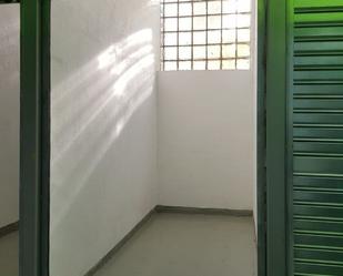 Box room to rent in  Madrid Capital